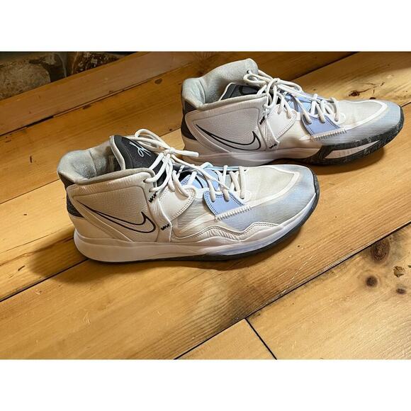 Nike kyrie infinity smoke & mirrors running basketball shoes.white/babyblue 13.5 - Picture 2 of 8